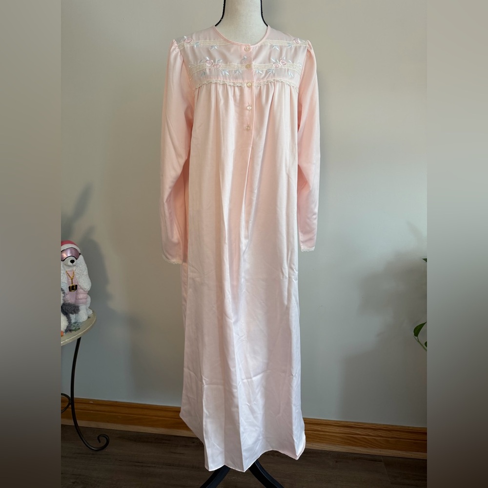 Oscar de la Renta Pink Label Nightgown
